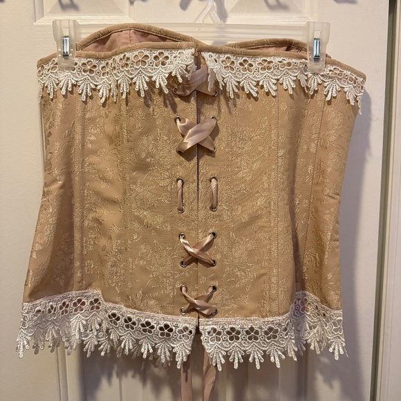 Corset Story beige/rose gold plus size - Picture 3 of 4